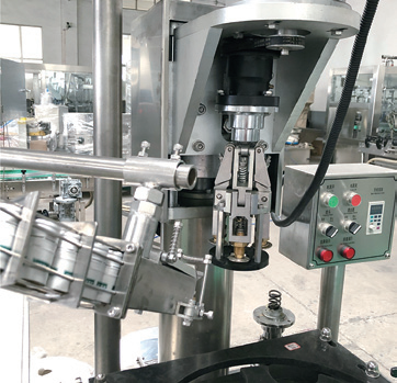 High Efficiency Capping Machine for Glass Beer Bottle and Juice