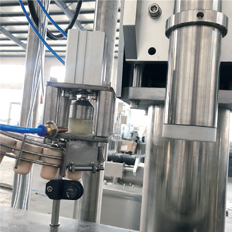 Automatic Single Head Bottle Corking Capping Filling Machine